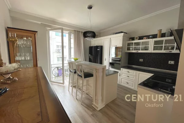 Shtepi me qera Apartament ne Tirane, 3+1, Mobilimi E mobiluar, Pagesa 1,500  Euro.