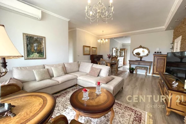 Shtepi me qera Apartament ne Tirane, 3+1, Mobilimi E mobiluar, Pagesa 1,500  Euro.