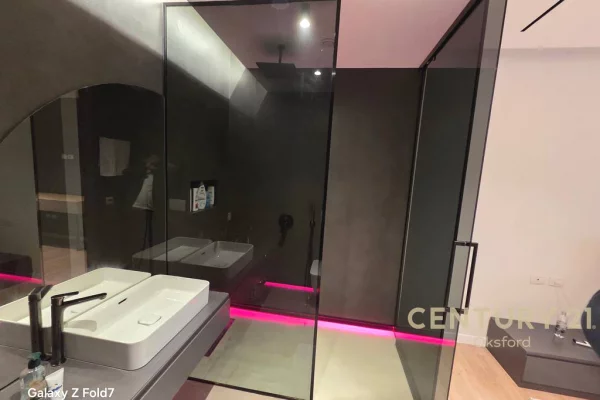 Shtepi me qera Apartament ne Tirane, 2+1, Mobilimi E mobiluar, Pagesa 1,600  Euro.