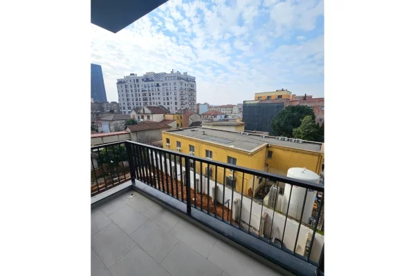 Shtepi me qera Apartament ne Tirane, 2+1, Mobilimi Pjeserisht e mobiluar, Pagesa 1,200  Euro.