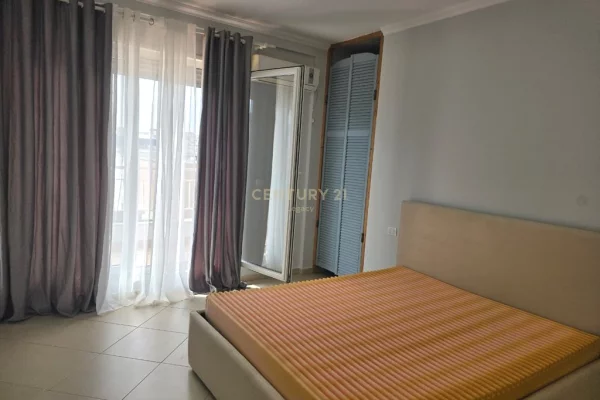 Shtepi me qera Apartament ne Tirane, 2+1, Mobilimi E mobiluar, Pagesa 70,000  Leke.