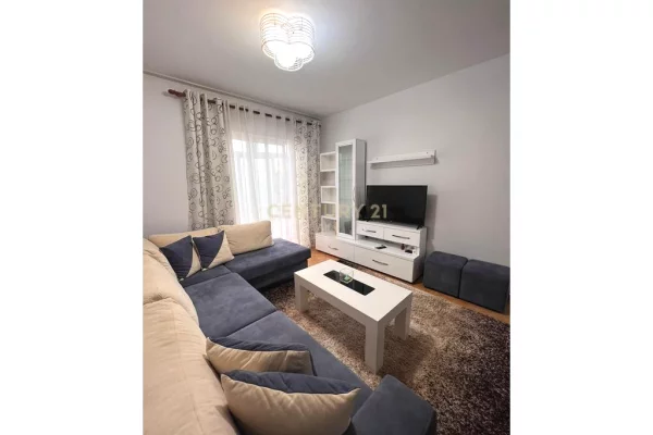 Shtepi me qera Apartament ne Tirane, 2+1, Mobilimi E mobiluar, Pagesa 600  Euro.