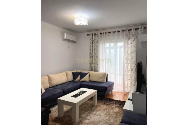 Shtepi me qera Apartament ne Tirane, 2+1, Mobilimi E mobiluar, Pagesa 600  Euro.