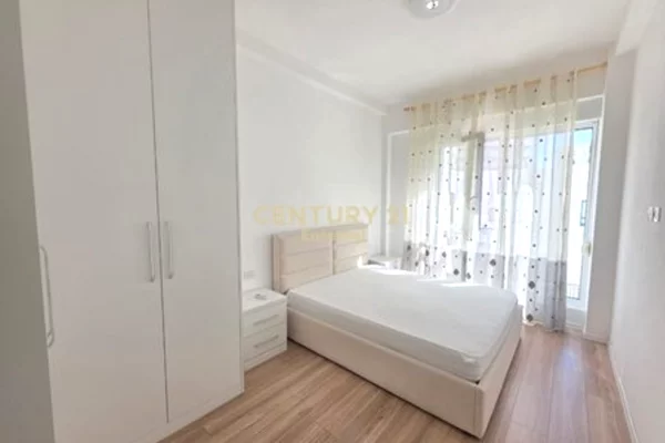 Shtepi me qera Apartament ne Tirane, 2+1, Mobilimi E mobiluar, Pagesa 670  Euro.