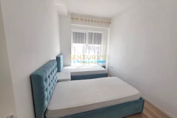 Shtepi me qera Apartament ne Tirane, 2+1, Mobilimi E mobiluar, Pagesa 670  Euro.