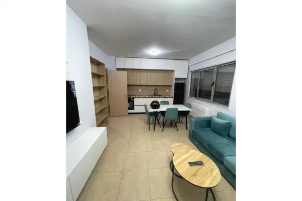 Shtepi me qera Apartament ne Tirane, 1+1, Mobilimi E mobiluar, Pagesa 500  Euro.