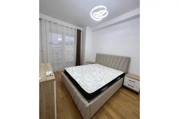 Shtepi me qera Apartament ne Tirane, 1+1, Mobilimi E mobiluar, Pagesa 650  Euro.