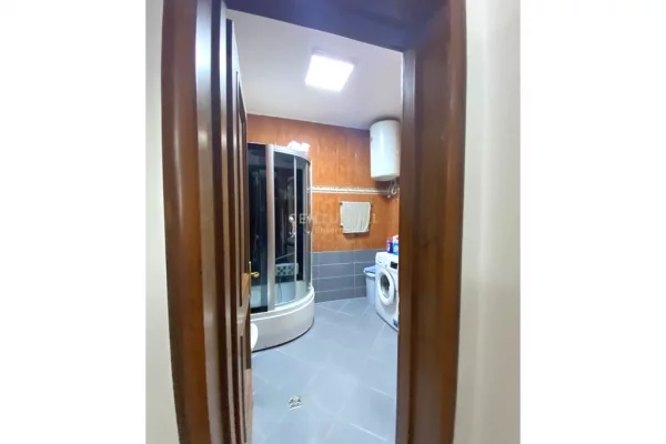 Shtepi me qera Apartament ne Tirane, 1+1, Mobilimi E mobiluar, Pagesa 1,000  Euro.