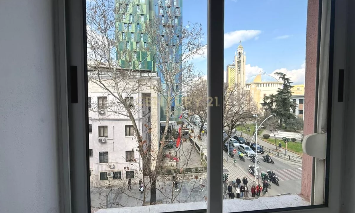 JAPIM ME QIRA APARTAMENT 3+1 PER ZYRA PRANE TAIWANIT !!