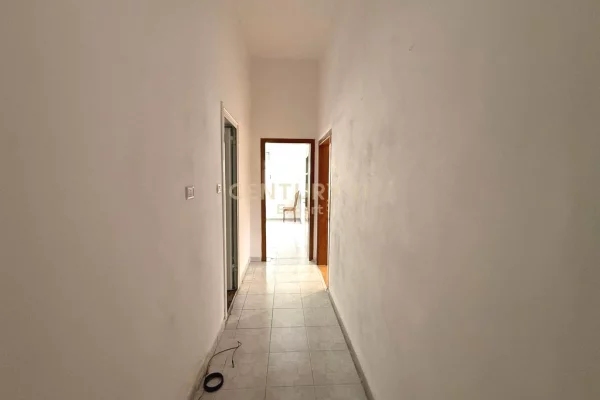 JAPIM ME QIRA APARTAMENT 3+1 PER ZYRA PRANE TAIWANIT !!