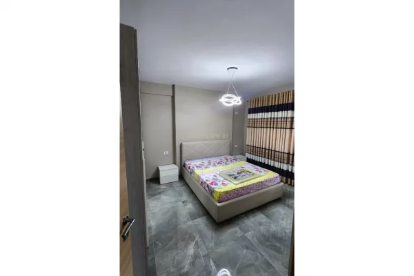 Shtepi me qera Apartament ne Tirane, 1+1, Mobilimi E mobiluar, Pagesa 500  Euro.