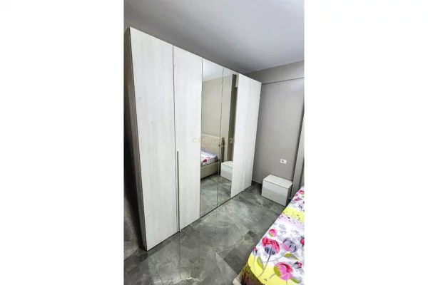 Shtepi me qera Apartament ne Tirane, 1+1, Mobilimi E mobiluar, Pagesa 500  Euro.