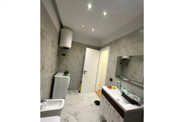 Shtepi me qera Apartament ne Tirane, 2+1, Mobilimi E mobiluar, Pagesa 600  Euro.