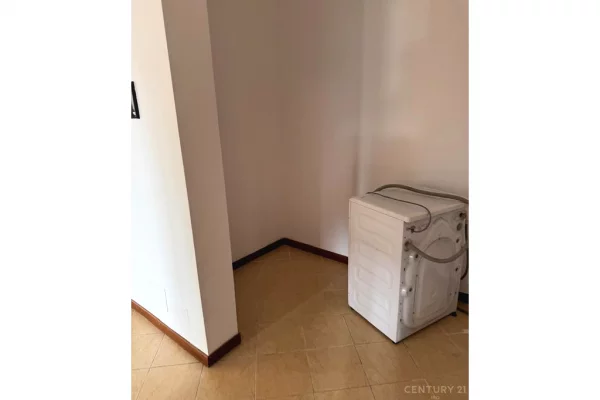 ZYRE ME QIRA TE RRUGA E KOSOVAREVE