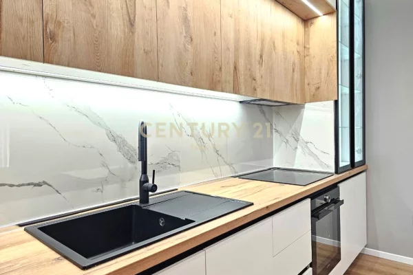 Shtepi me qera Apartament ne Tirane, 2+1, Mobilimi E mobiluar, Pagesa 1,200  Euro.