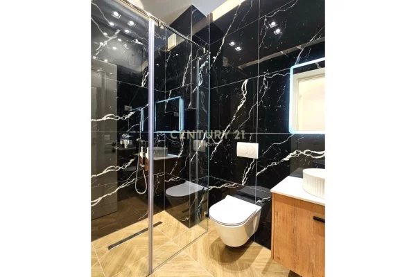 Shtepi me qera Apartament ne Tirane, 2+1, Mobilimi E mobiluar, Pagesa 1,200  Euro.