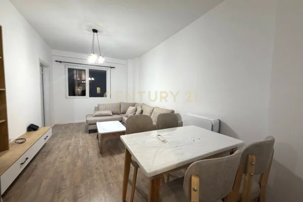Shtepi me qera Apartament ne Tirane, 1+1, Mobilimi E mobiluar, Pagesa 500  Euro.