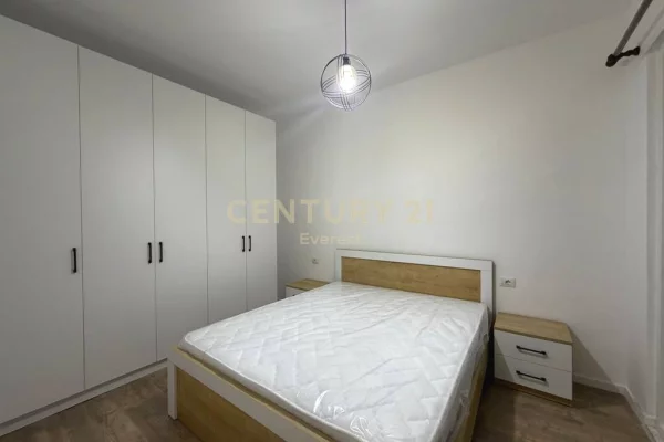 Shtepi me qera Apartament ne Tirane, 1+1, Mobilimi E mobiluar, Pagesa 500  Euro.