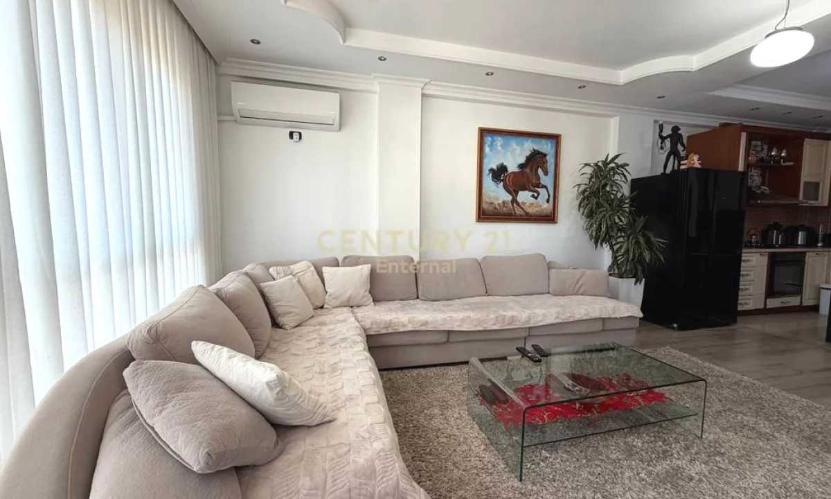 Shtepi ne shitje Apartament ne Tirane, 2+1, Mobilimi E mobiluar, Pagesa 260,000  Euro.