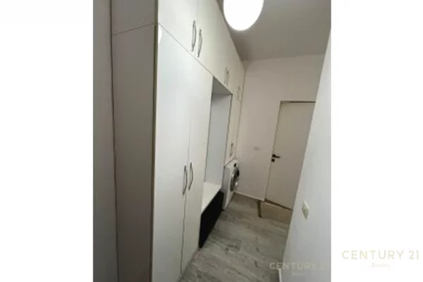Shtepi me qera Apartament ne Tirane, 2+1, Mobilimi E mobiluar, Pagesa 750  Euro.