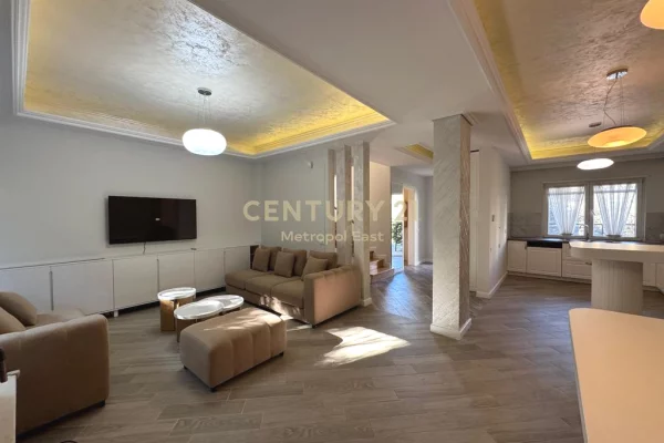 Shtepi me qera Apartament ne Tirane, 3+1, Mobilimi E mobiluar, Pagesa 2,500  Euro.