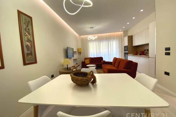 Shtepi me qera Apartament ne Tirane, 1+1, Mobilimi E mobiluar, Pagesa 883  Euro.