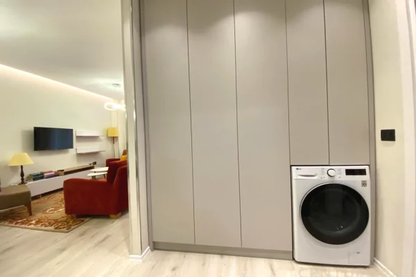 Shtepi me qera Apartament ne Tirane, 1+1, Mobilimi E mobiluar, Pagesa 883  Euro.