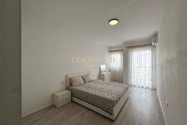 Shtepi me qera Apartament ne Tirane, 1+1, Mobilimi E mobiluar, Pagesa 700  Euro.