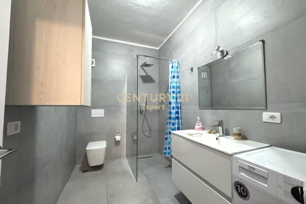 Shtepi me qera Apartament ne Tirane, 1+1, Mobilimi E mobiluar, Pagesa 700  Euro.