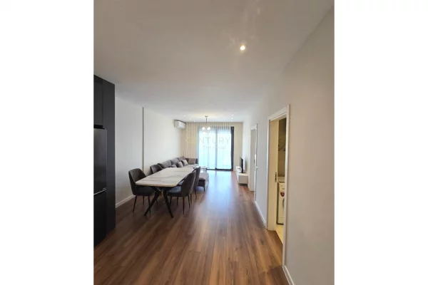 Shtepi me qera Apartament ne Tirane, 1+1, Mobilimi E mobiluar, Pagesa 800  Euro.