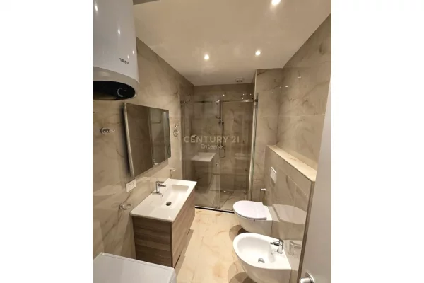 Shtepi me qera Apartament ne Tirane, 1+1, Mobilimi E mobiluar, Pagesa 800  Euro.