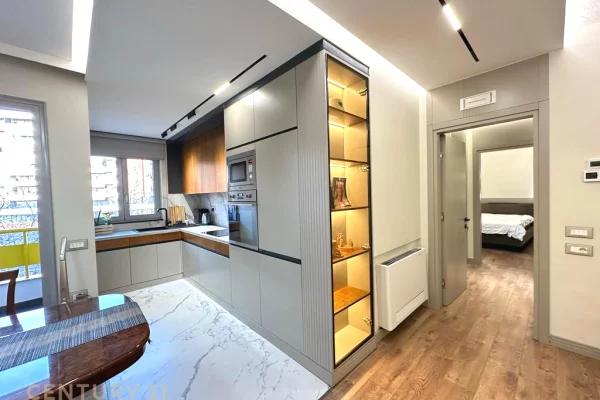 Shtepi me qera Apartament ne Tirane, 2+1, Mobilimi E mobiluar, Pagesa 750  Euro.