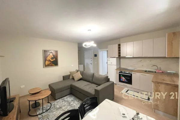 Shtepi me qera 2+1 ne Tirane - 650 Euro