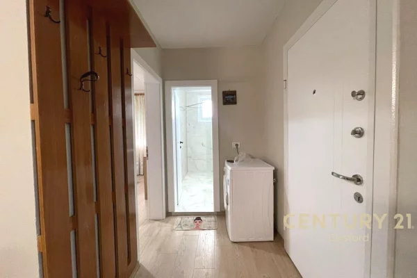 Shtepi me qera Apartament ne Tirane, 2+1, Mobilimi E mobiluar, Pagesa 650  Euro.