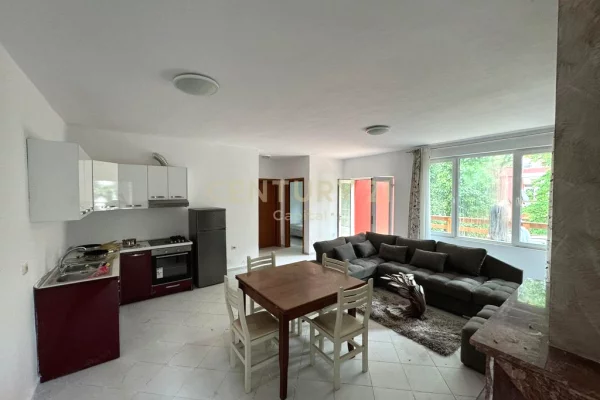 Shtepi ne shitje Apartament ne Durres, 2+1, Mobilimi E mobiluar, Pagesa 250,000  Euro.