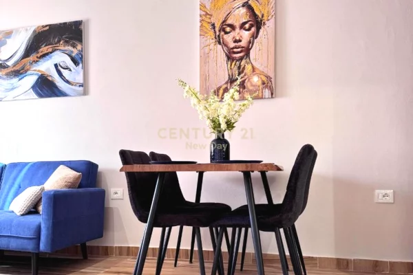 Shtepi me qera Apartament ne Durres, 2+1, Mobilimi E mobiluar, Pagesa 650  Euro.