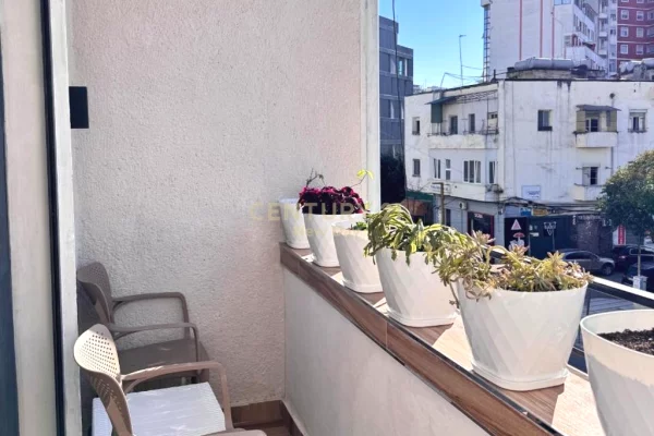 Shtepi me qera Apartament ne Durres, 2+1, Mobilimi E mobiluar, Pagesa 650  Euro.