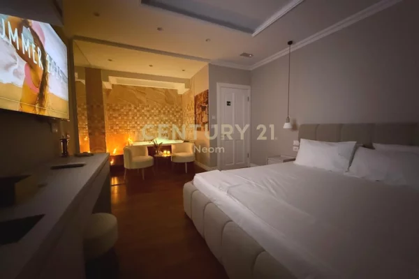 Shtepi ne shitje Apartament ne Tirane, 3+1, Mobilimi E mobiluar, Pagesa 650,000  Euro.