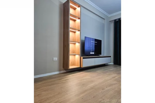 Shtepi me qera 1+1 ne Tirane - 55,000 Leke