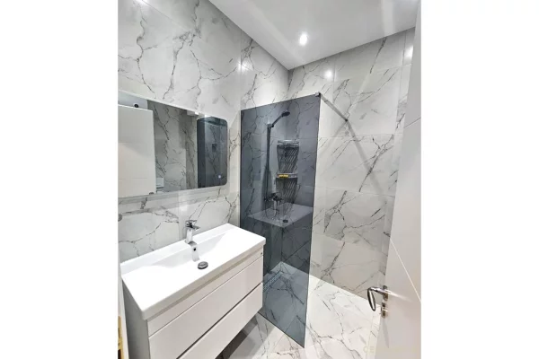 Shtepi me qera Apartament ne Tirane, 1+1, Mobilimi Bosh, pa mobiluar, Pagesa 55,000  Leke.