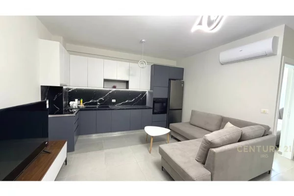 Shtepi me qera Apartament ne Tirane, 2+1, Mobilimi E mobiluar, Pagesa 900  Euro.