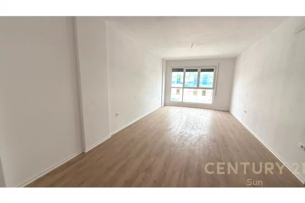 Shtepi ne shitje Apartament ne Tirane, 2+1, Mobilimi Bosh, pa mobiluar, Pagesa 214,890  Euro.