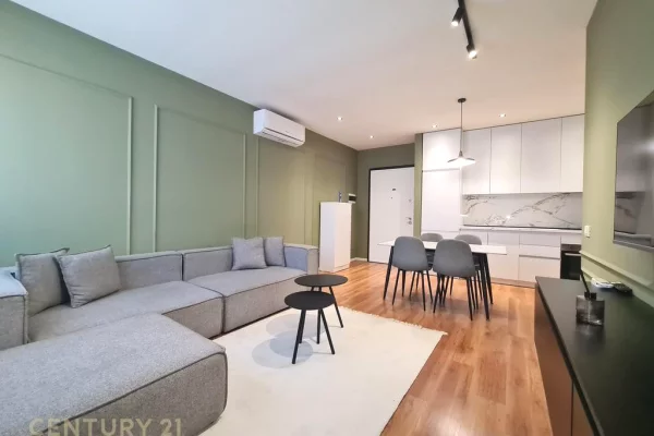 Shtepi me qera 2+1 ne Tirane - 880 Euro