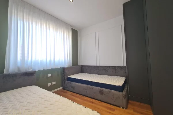 Shtepi me qera Apartament ne Tirane, 2+1, Mobilimi E mobiluar, Pagesa 880  Euro.