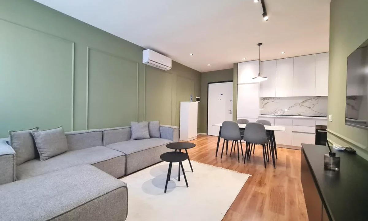 Shtepi me qera Apartament ne Tirane, 2+1, Mobilimi E mobiluar, Pagesa 880  Euro.