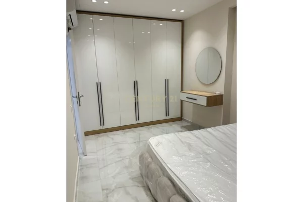 Shtepi me qera Apartament ne Tirane, 1+1, Mobilimi E mobiluar, Pagesa 60,000  Leke.