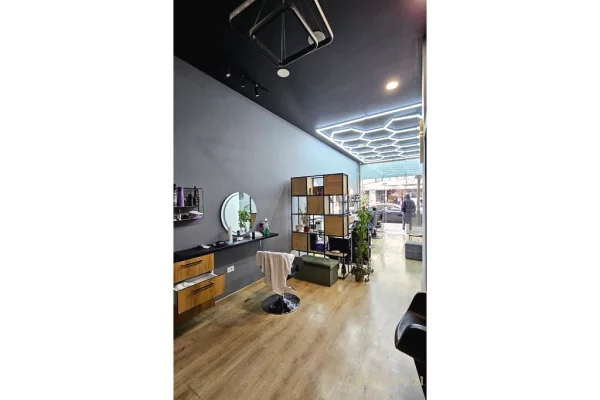 Ambient biznesi me qera 1+1 ne Tirane - 700 Euro