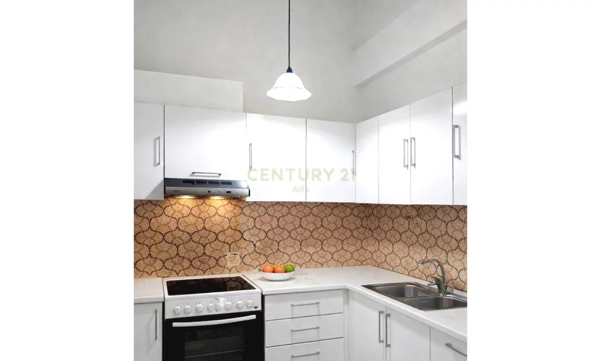 Shtepi ne shitje Apartament ne Tirane, 1+1, Mobilimi E mobiluar, Pagesa 87,000  Euro.