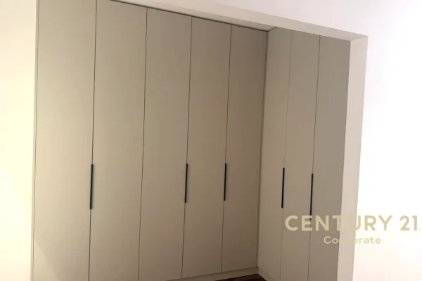 Shtepi me qera Apartament ne Tirane, 1+1, Mobilimi E mobiluar, Pagesa 1,300  Euro.