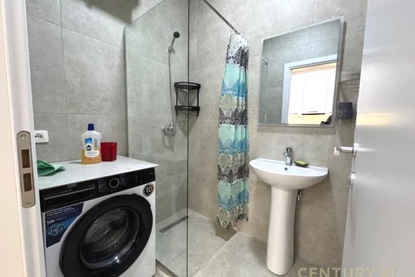 Shtepi me qera Apartament ne Tirane, 1+1, Mobilimi E mobiluar, Pagesa 500  Euro.